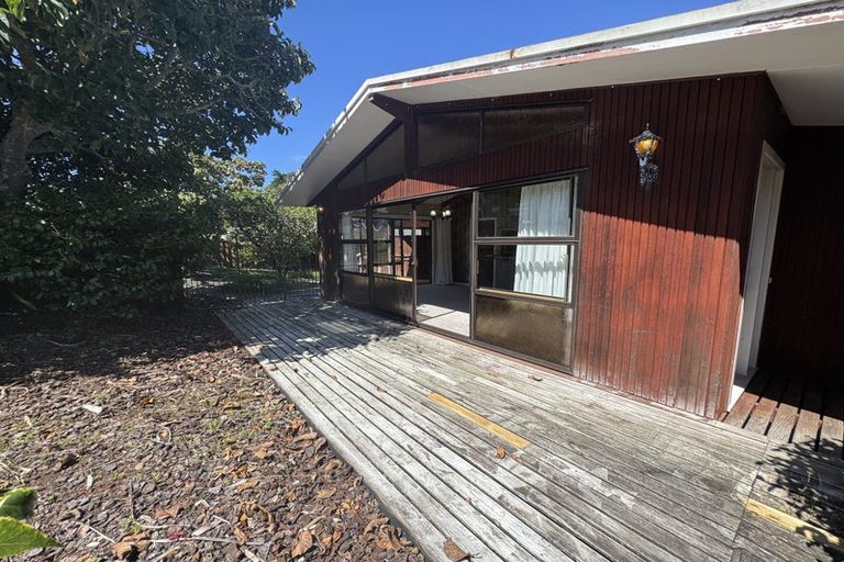 Photo of property in 55 Blakeborough Drive, Forrest Hill, Auckland, 0620