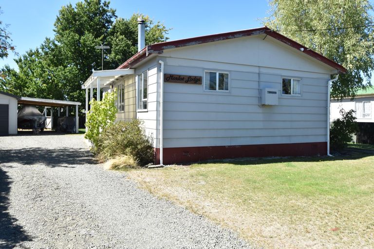 Photo of property in 10 Cass Crescent, Twizel, 7901