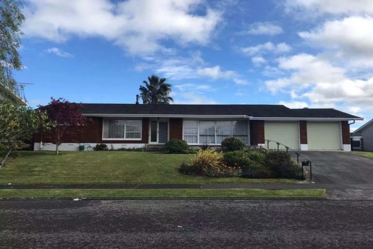 Photo of property in 3 Hillary Street, Chedworth, Hamilton, 3210