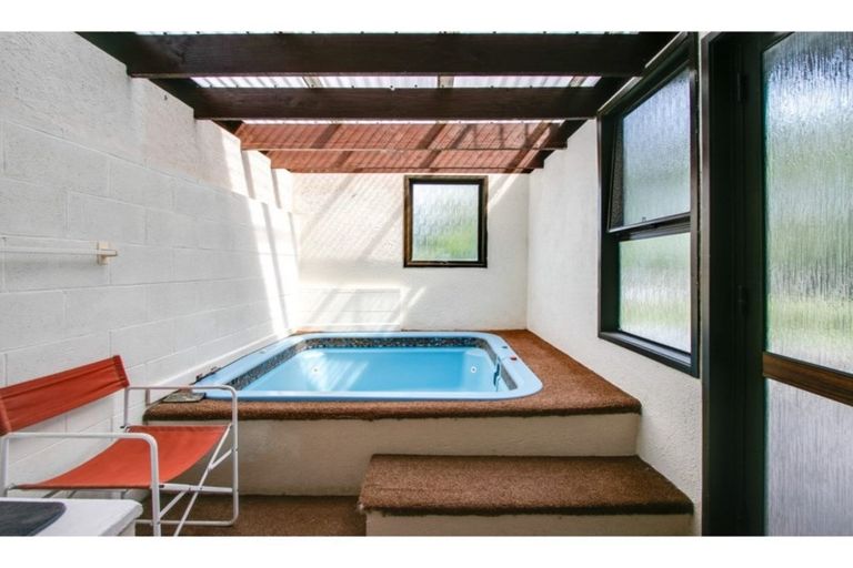 Photo of property in 4 Anthony Place, Bay View, Napier, 4104