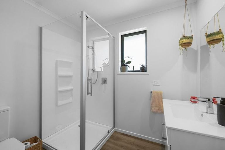 Photo of property in 18 Piharau Crescent, Hurdon, New Plymouth, 4310