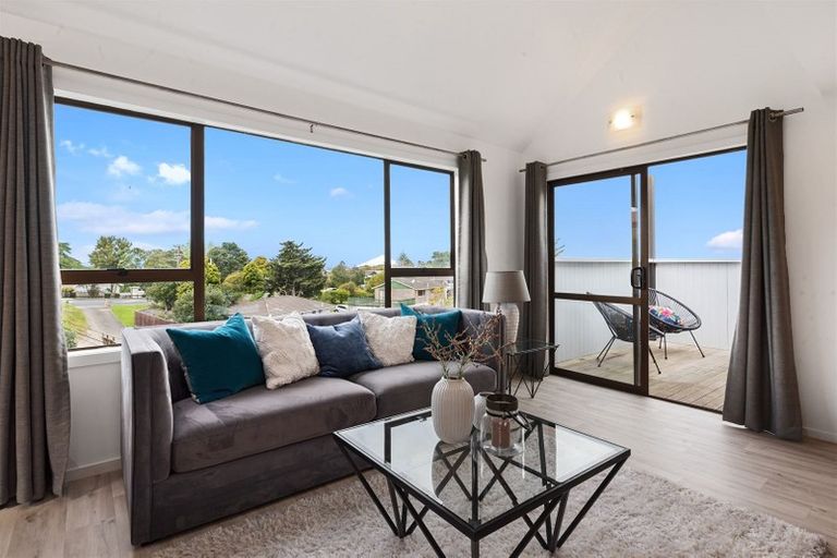 Photo of property in 158 Waimumu Road, Massey, Auckland, 0614