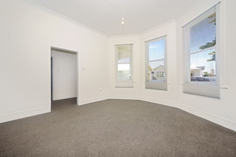 Photo of property in 42 Weraroa Road, Levin, 5510
