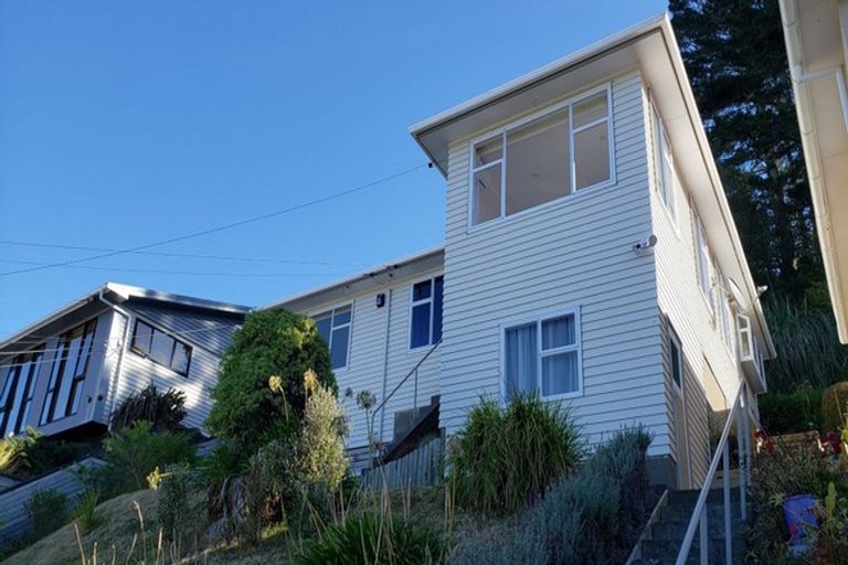 Photo of property in 34 Arapiko Street, Johnsonville, Wellington, 6037