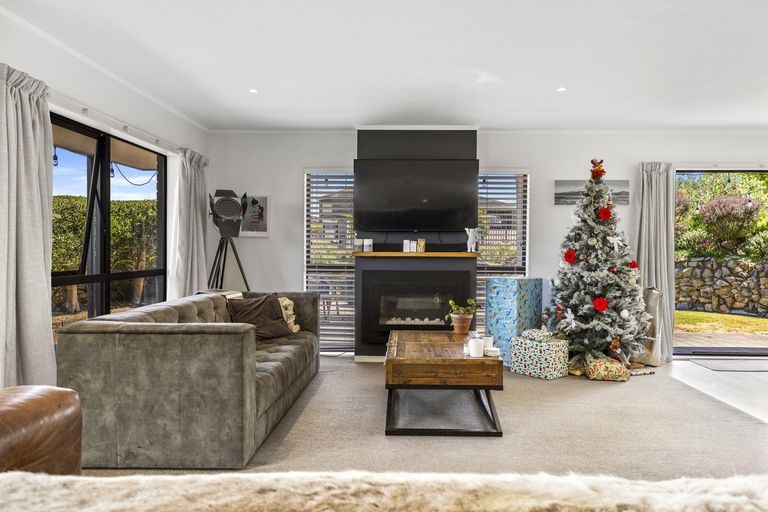 Photo of property in 83 Harvey Street, Waipahihi, Taupo, 3330