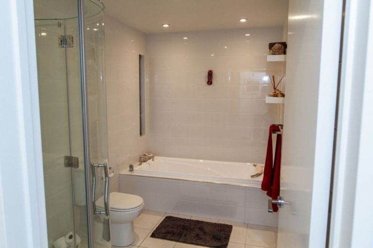 Photo of property in 5 Dovedale Avenue, Ilam, Christchurch, 8041