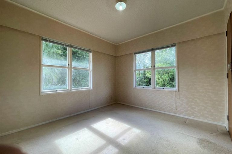 Photo of property in 12 Grenada Avenue, Forrest Hill, Auckland, 0620