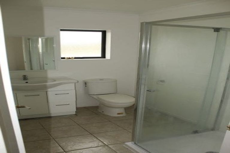 Photo of property in 10 Hill Crescent, New Lynn, Auckland, 0600