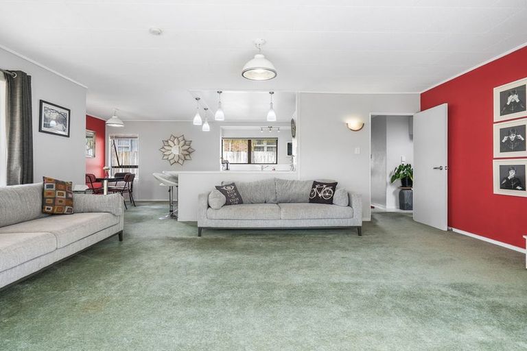 Photo of property in 12 Third Avenue, Avenues, Whangarei, 0110