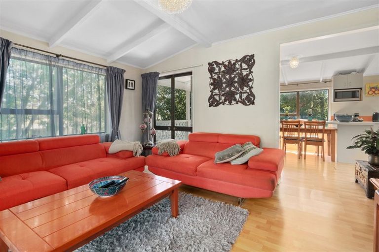 Photo of property in 2162 State Highway 16, Helensville, 0875