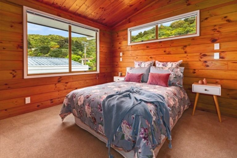 Photo of property in 6 Waiho Terrace, Elsdon, Porirua, 5022