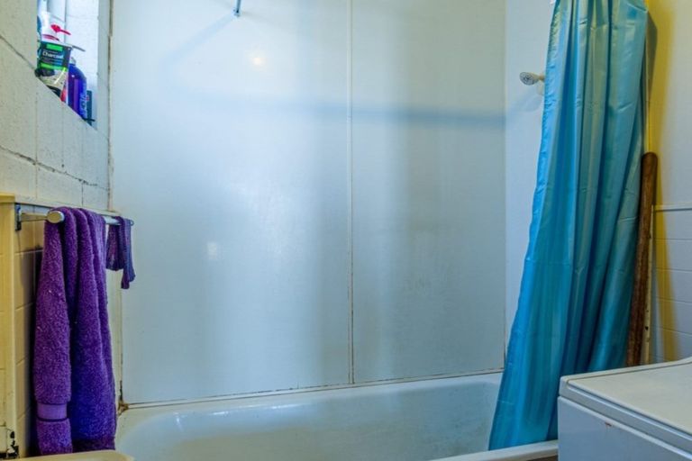 Photo of property in 1/12a Victoria Avenue, Whakatane, 3120