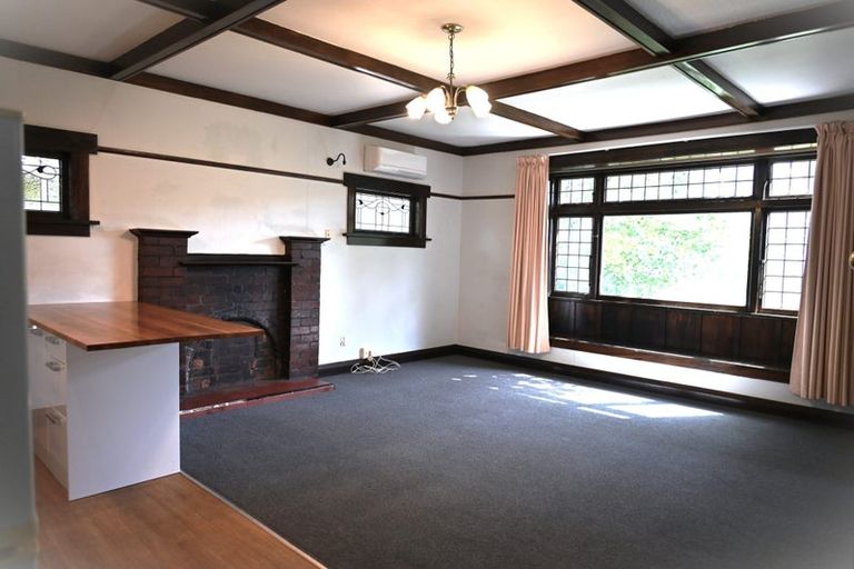 Photo of property in 100 Nairn Street, Mount Cook, Wellington, 6011