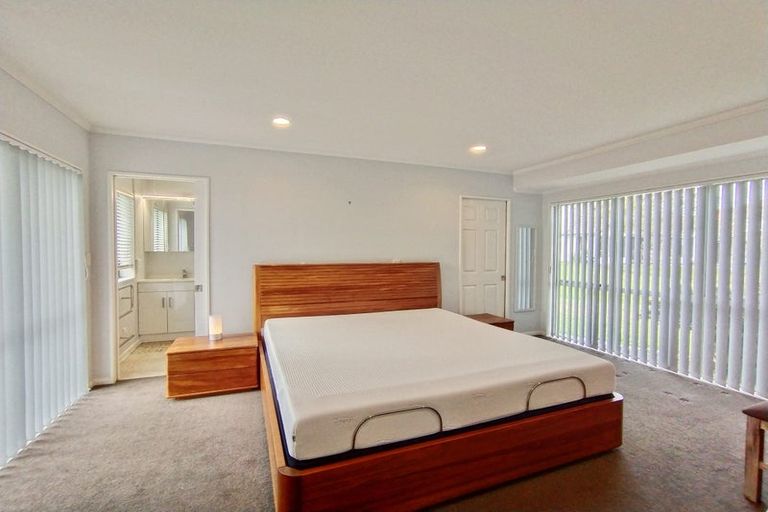 Photo of property in 15 Aspatria Place, Northpark, Auckland, 2013