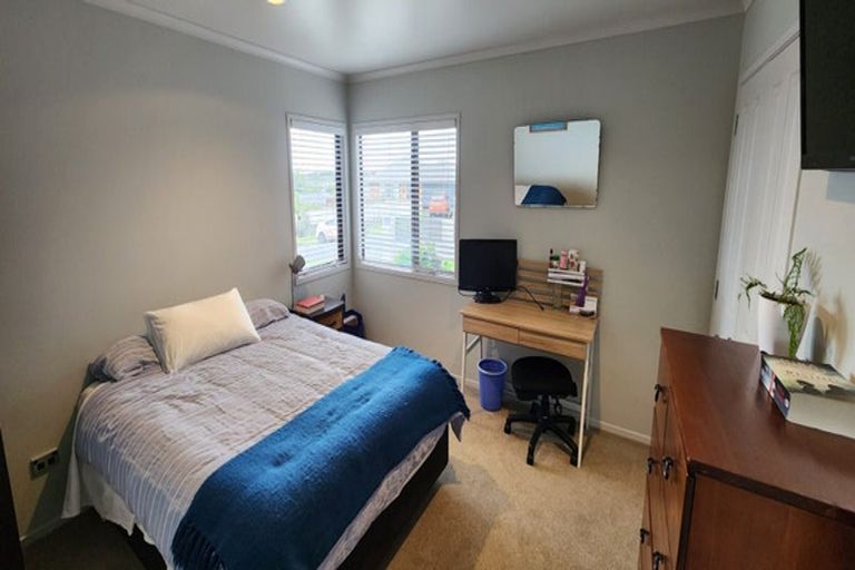 Photo of property in 41 Karamea Street, Whalers Gate, New Plymouth, 4310