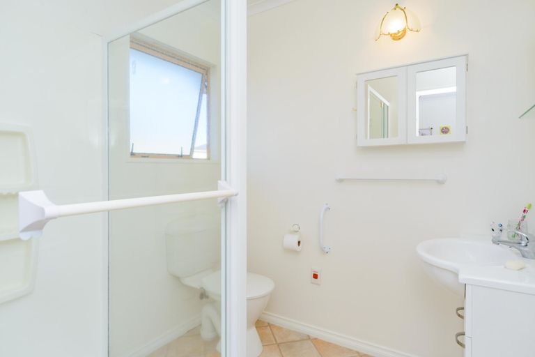 Photo of property in 8 Foxtail Fern, Kelvin Grove, Palmerston North, 4414