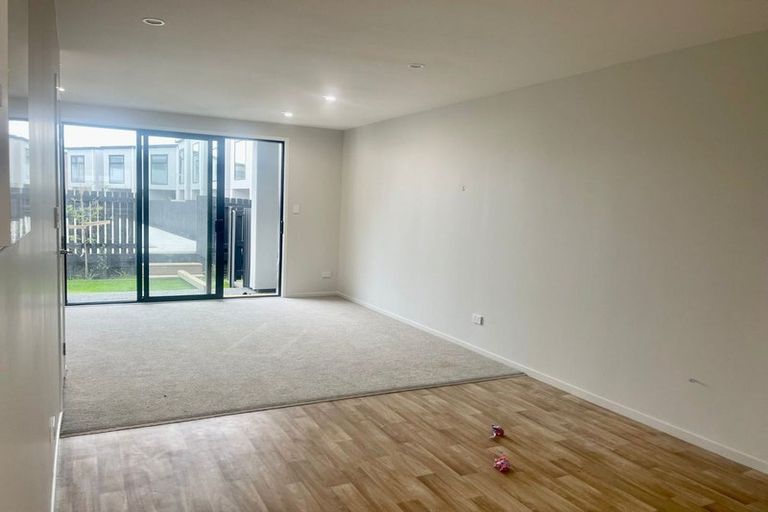 Photo of property in 79 Huri Street, Mangere Bridge, Auckland, 2022