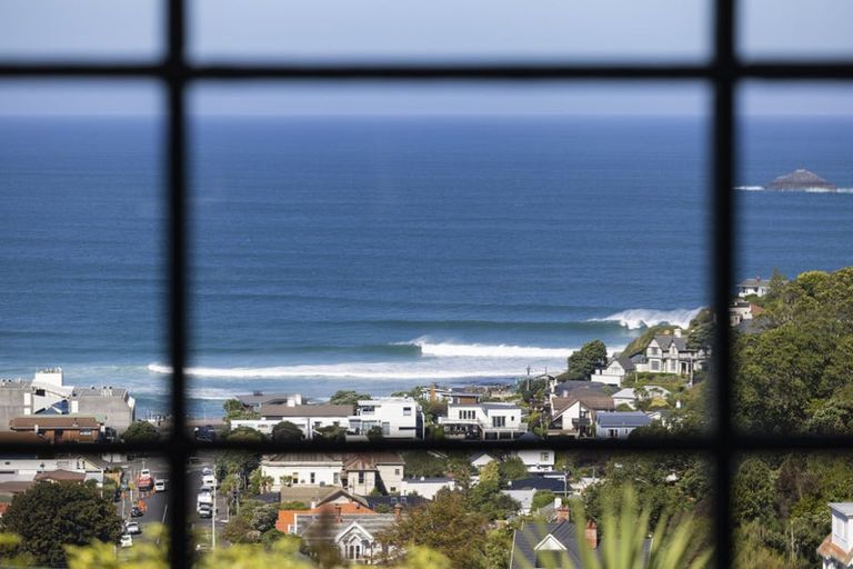 Photo of property in 24 Seaview Terrace, Kew, Dunedin, 9012