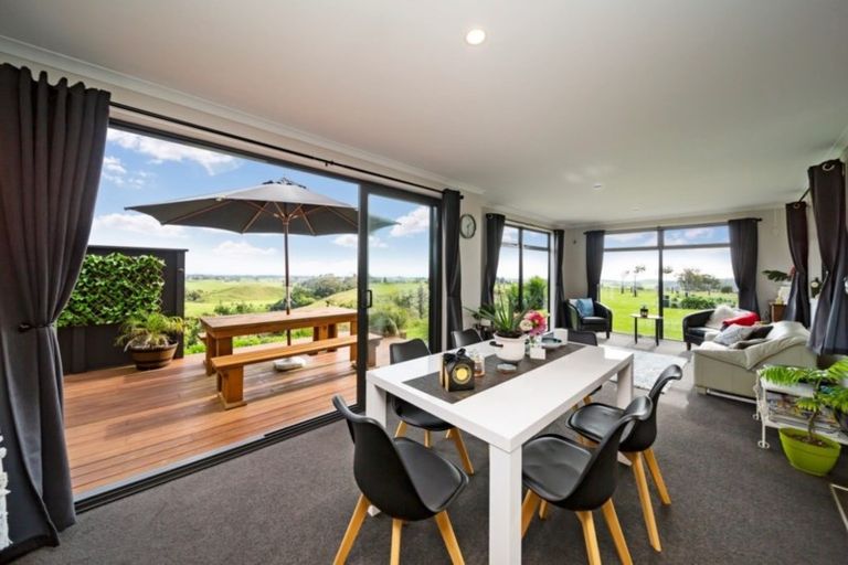 Photo of property in 444 Dover Road, Okato, New Plymouth, 4374