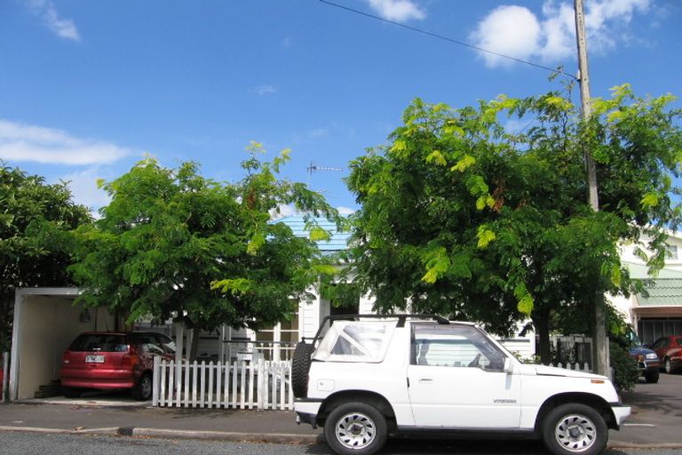 Photo of property in 20 Anne Street, Devonport, Auckland, 0624