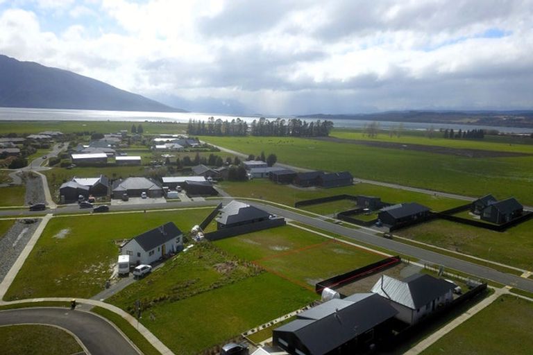 Photo of property in 100 Tukare Loop, Te Anau, 9600