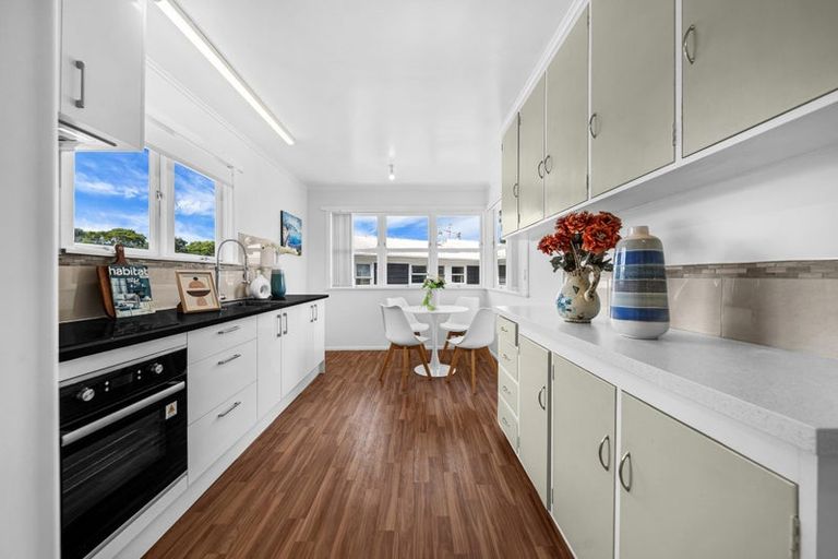 Photo of property in 31 William Avenue, Manurewa, Auckland, 2102