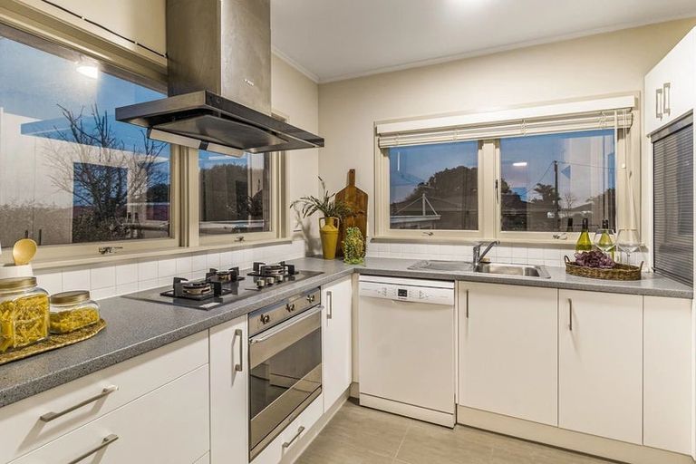 Photo of property in 4/28 Jutland Road, Hauraki, Auckland, 0622