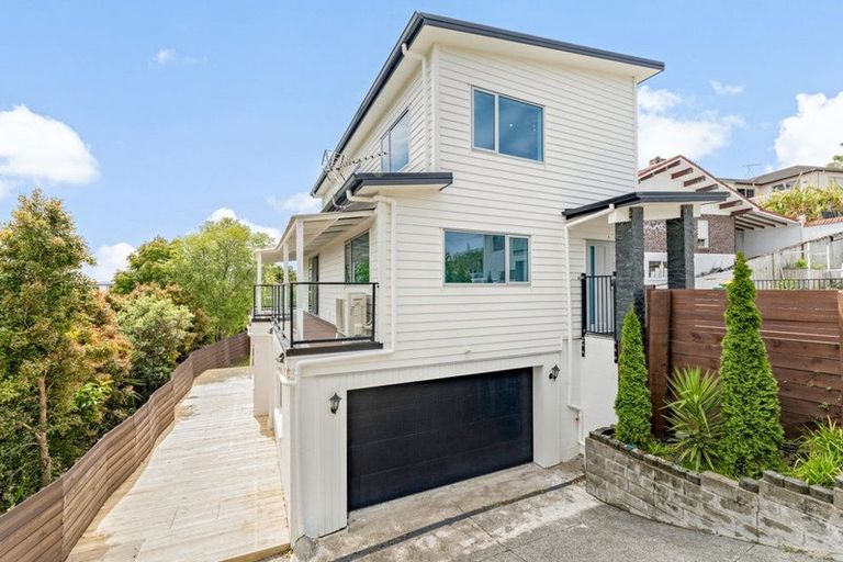 Photo of property in 2 Dhaka Lane, Ranui, Auckland, 0612