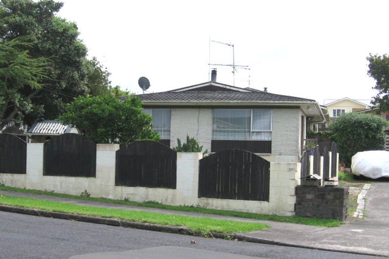 Photo of property in 1/106 Colwill Road, Massey, Auckland, 0614