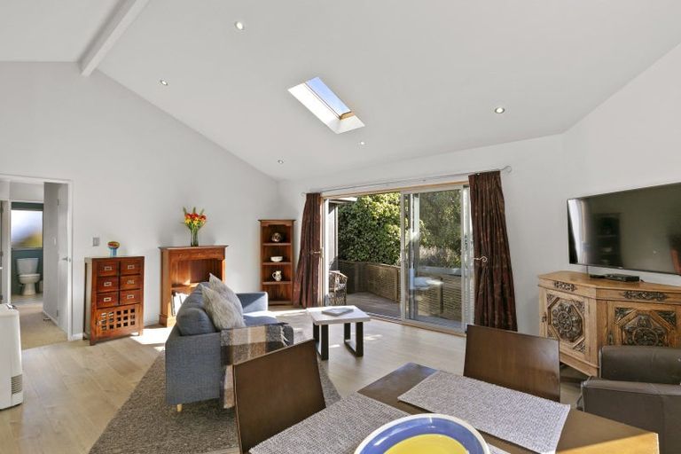 Photo of property in 7a Montgomery Avenue, Karori, Wellington, 6012