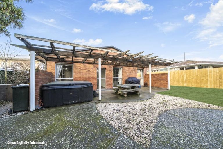 Photo of property in 9 Mcalpine Place, Rangiora, 7400