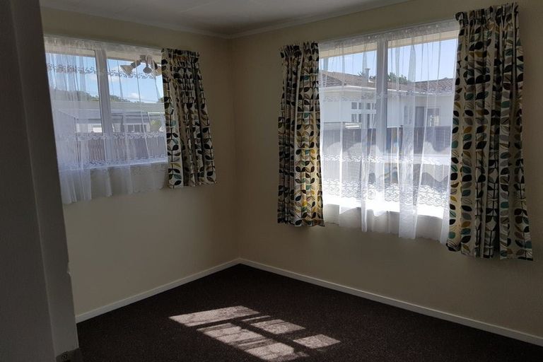 Photo of property in 3/54 Martin Street, Wallaceville, Upper Hutt, 5018
