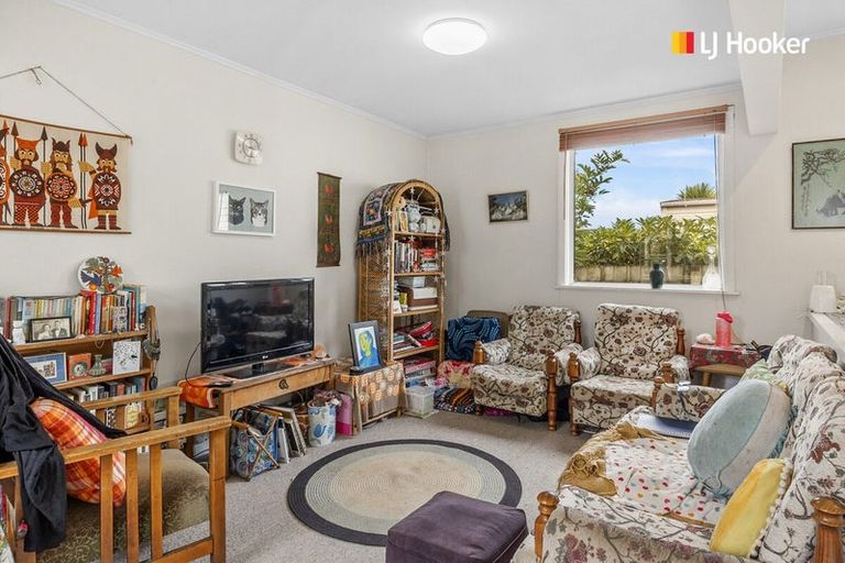 Photo of property in 23 Royal Crescent, Saint Kilda, Dunedin, 9012