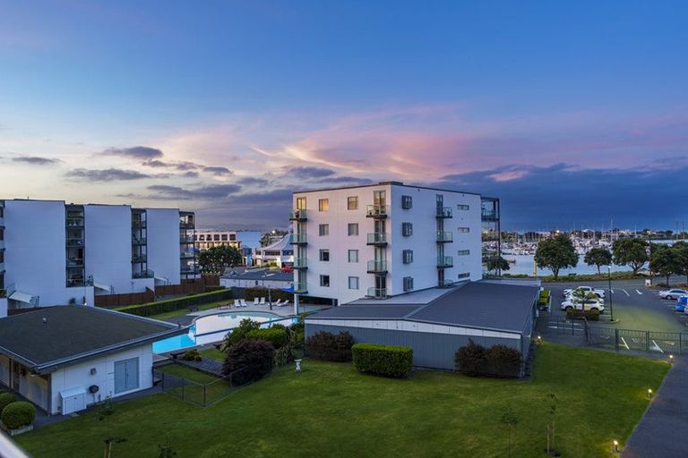 Photo of property in 207c/14 West Quay, Ahuriri, Napier, 4110