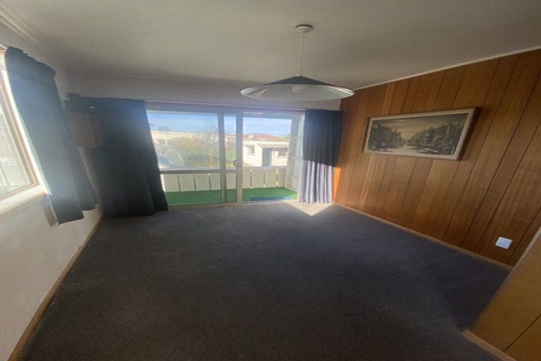 Photo of property in 107 Macandrew Road, South Dunedin, Dunedin, 9012