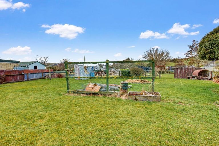 Photo of property in 18 Blaydon Street, Waikaia, 9778