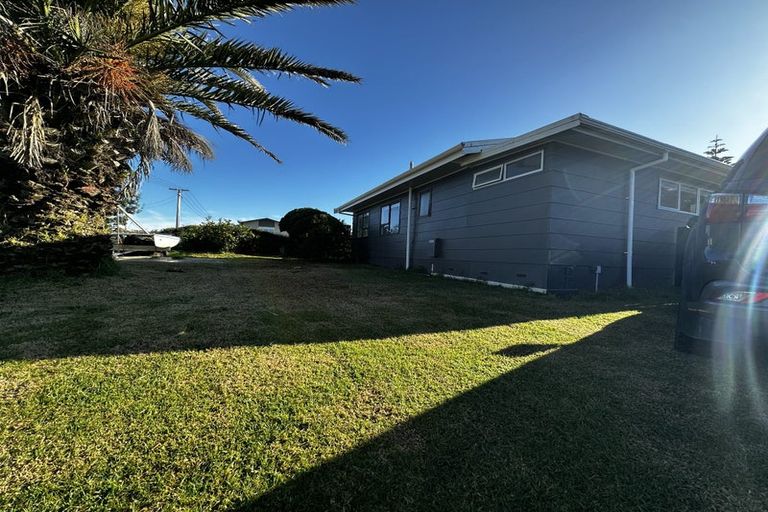 Photo of property in 13 Costello Crescent, Pukehina, Te Puke, 3189