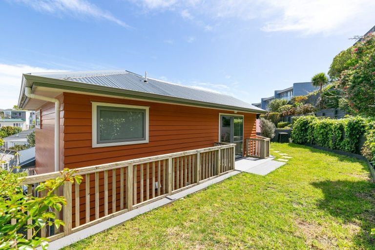 Photo of property in 4 Lakshmi Place, Khandallah, Wellington, 6035