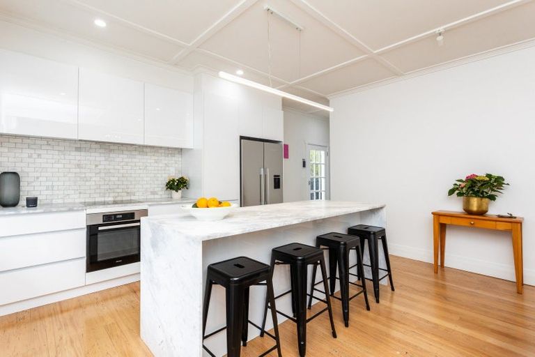 Photo of property in 35 William Denny Avenue, Westmere, Auckland, 1022