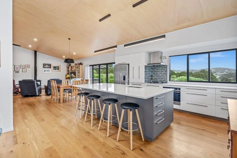 Photo of property in 2 Forest View Road, Te Kamo, Kamo, 0185