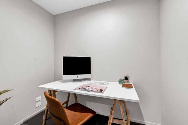 Photo of property in 12 Kotare Drive, Waiwhakaiho, New Plymouth, 4312