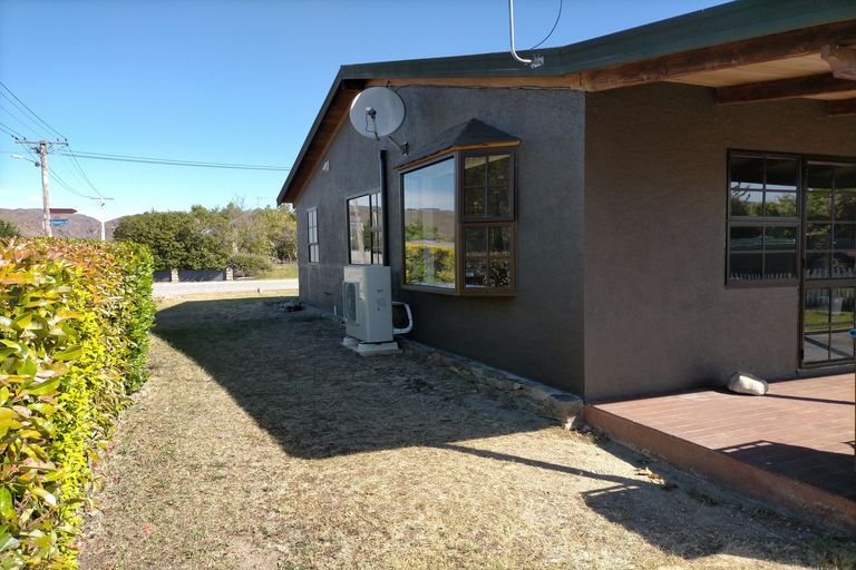 Photo of property in 12 Ashworth Street, Alexandra, 9320