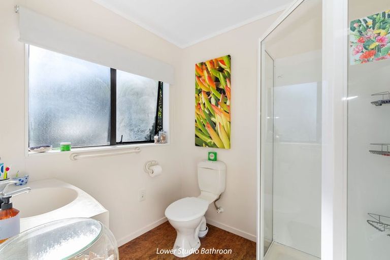 Photo of property in 136 The Parade, Paekakariki, 5034