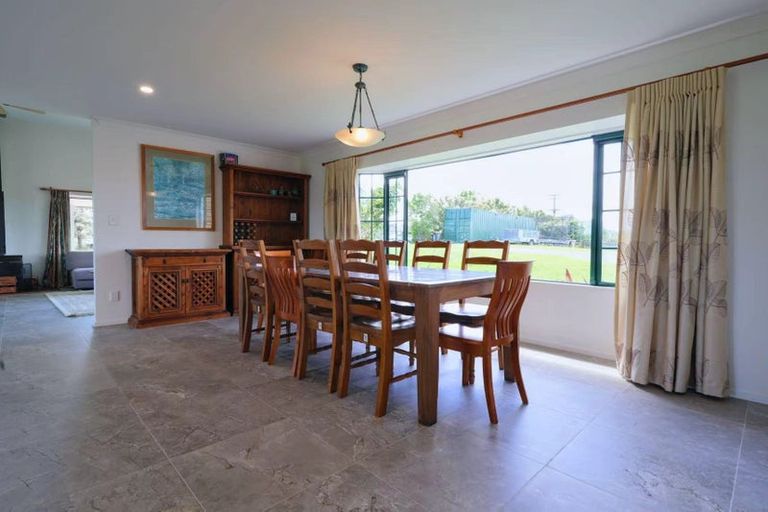 Photo of property in 91 Trig Road, Whitford, Howick, 2571