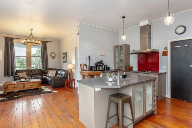 Photo of property in 693 Kahutara Road, Kahutara, Featherston, 5771