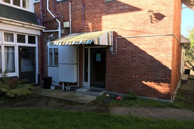 Photo of property in 1/63 Queen Street, North Dunedin, Dunedin, 9016