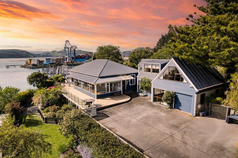 Photo of property in 64 Harbour Terrace, Careys Bay, Port Chalmers, 9023