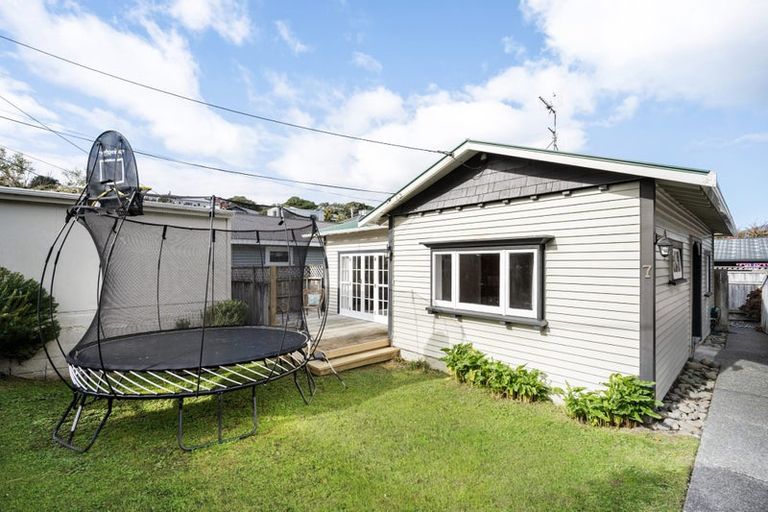 Photo of property in 7 Akatea Street, Berhampore, Wellington, 6023