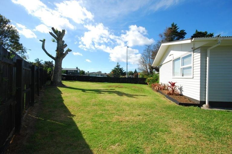 Photo of property in 73 Friesian Drive, Mangere, Auckland, 2022