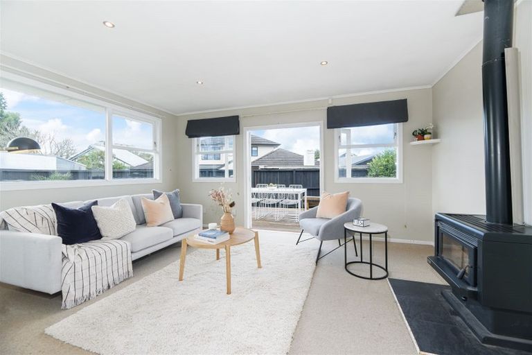 Photo of property in 13 Roby Street, Te Atatu Peninsula, Auckland, 0610
